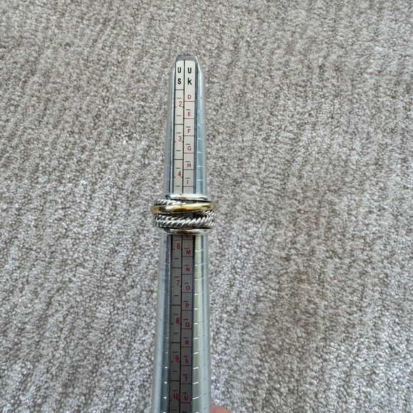 David Yurman Crossover Ring in Sliver w 14k Gold - Picture 5 of 6